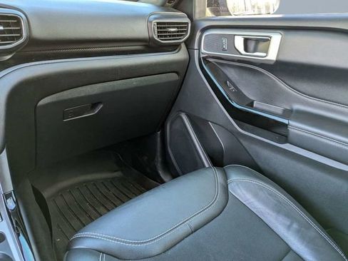 Used 2022 Ford Explorer ST w/ ST High-Performance Pack image 16