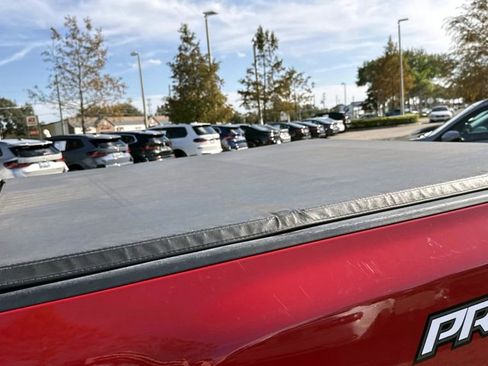 Used 2020 Nissan Titan PRO-4X w/ Pro-4x Convenience Package image 11