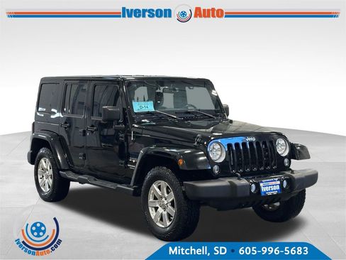 Used 2016 Jeep Wrangler Unlimited Sahara w/ Connectivity Group AWD/4WD image 1