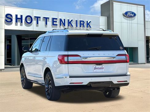 Used 2020 Lincoln Navigator Reserve w/ Equipment Group 208A Reserve image 5