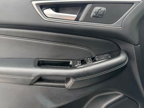 Used 2017 Ford Edge Titanium w/ Equipment Group 301A image 11