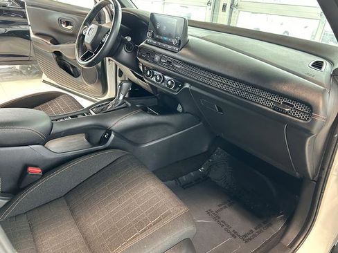 Used 2023 Honda HR-V Sport image 26