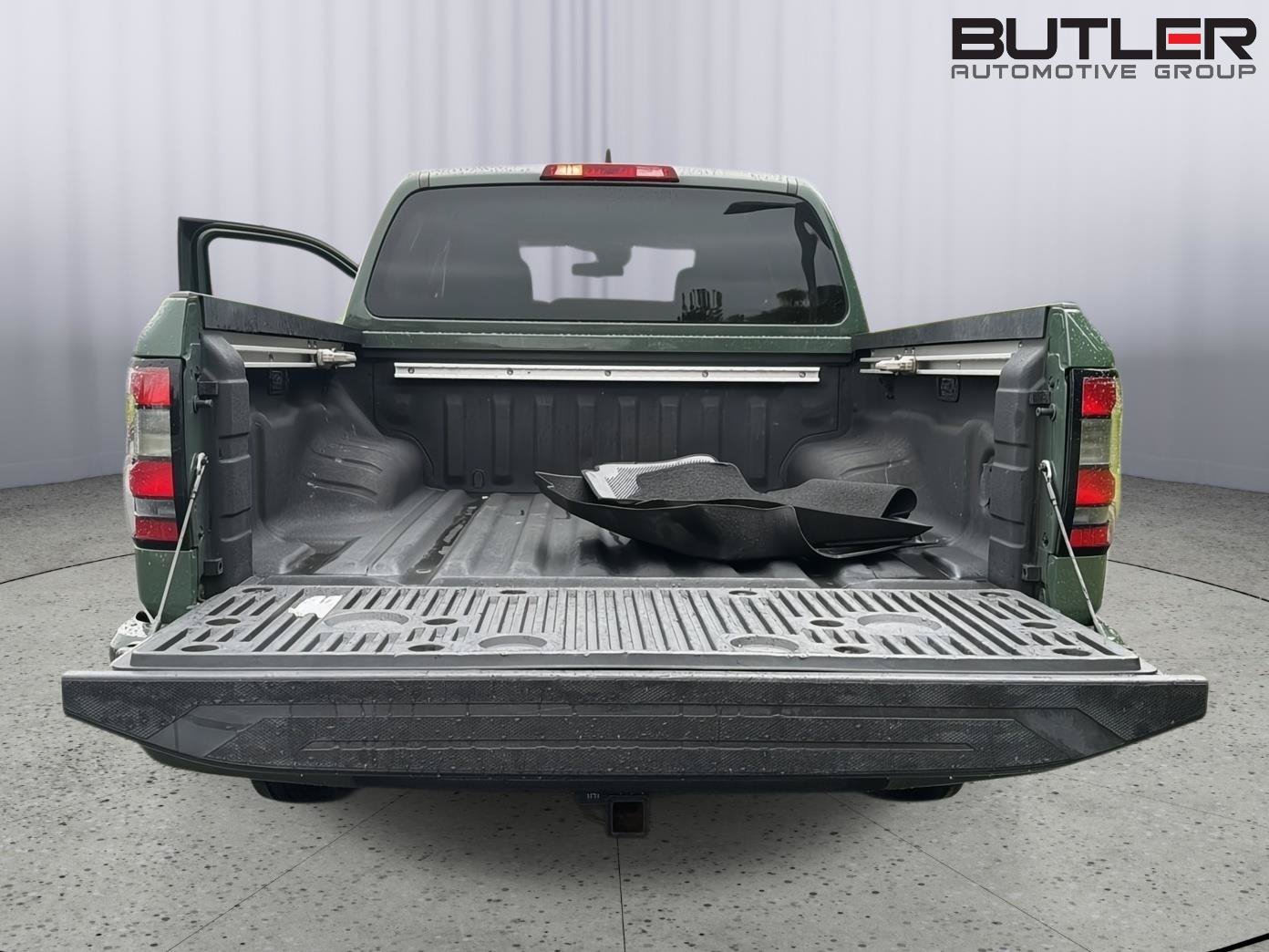 Used 2023 Nissan Frontier SV w/ SV Convenience Package AWD/4WD image 33