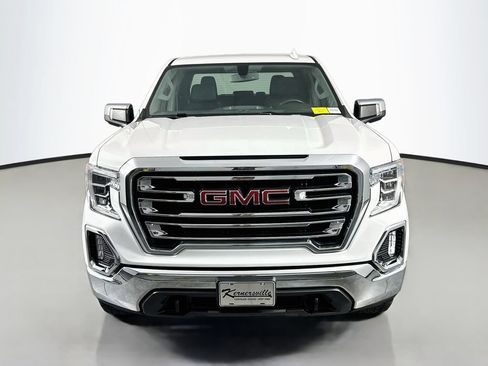 Used 2020 GMC Sierra 1500 SLT w/ X31 Off-Road Package AWD/4WD image 2