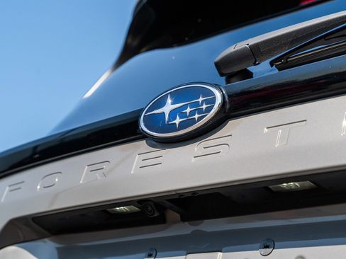 Used 2025 Subaru Forester Premium AWD/4WD image 18