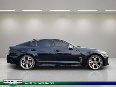 Used 2021 Kia Stinger GT image 9