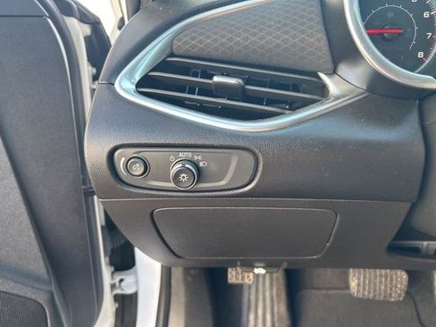 Used 2020 Chevrolet Malibu LT w/ Fleet LT Safety Plus Package image 18