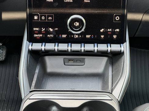 New 2026 GMC Terrain AT4 image 18