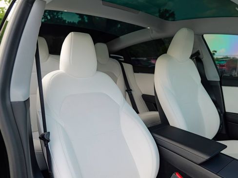 Used 2025 Tesla Model 3 RWD image 37