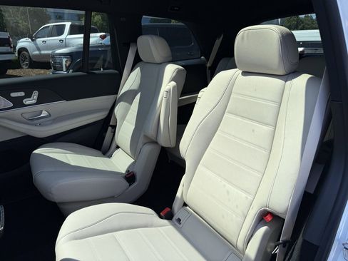New 2025 Mercedes-Benz GLS 580 4MATIC image 21