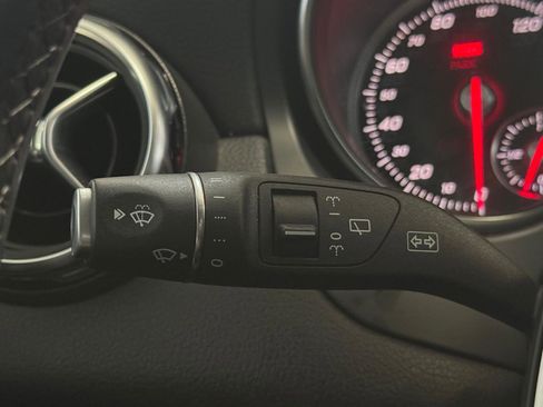 Used 2019 Mercedes-Benz GLA 250 4MATIC image 31