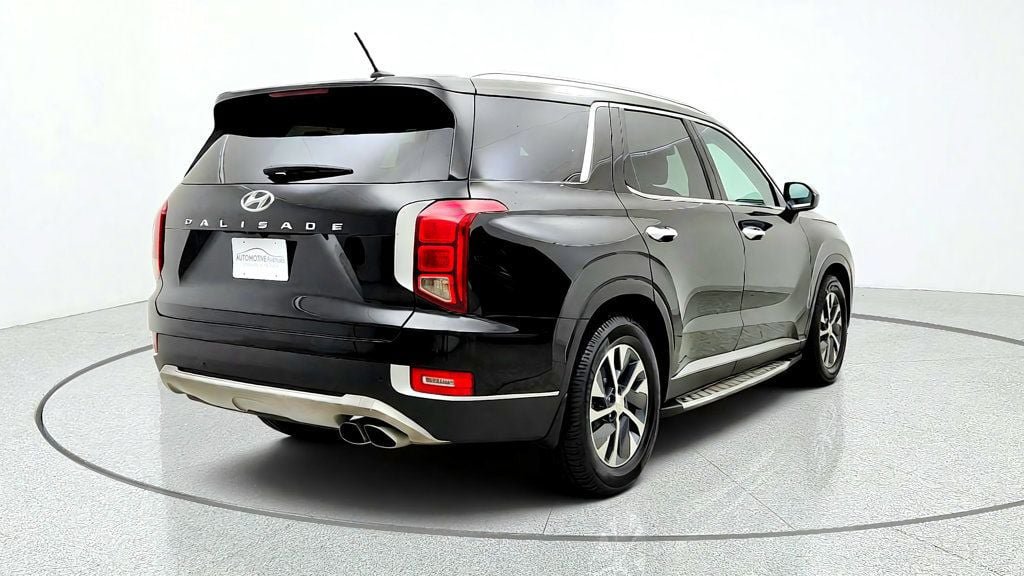 Used 2022 Hyundai Palisade SEL FWD image 5