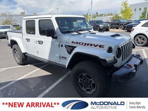 Used 2021 Jeep Gladiator Mojave AWD/4WD image 4