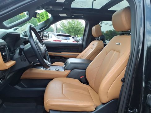 Certified 2023 Ford Expedition Platinum AWD/4WD image 23