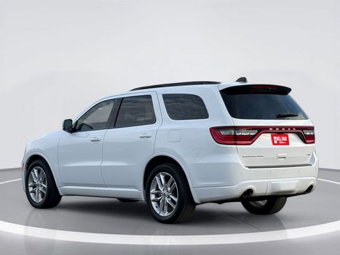 Used 2024 Dodge Durango GT RWD image 3