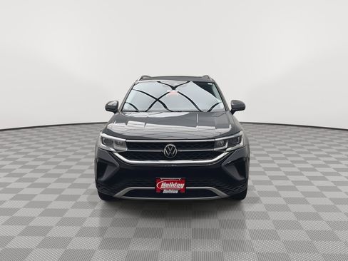 Used 2022 Volkswagen Taos SEL image 36