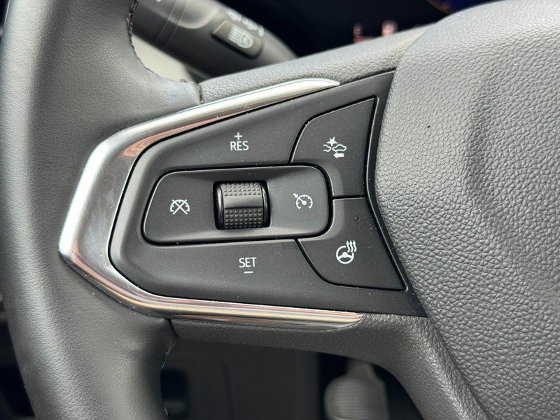 Used 2025 Chevrolet TrailBlazer LT w/ Convenience Package FWD image 16