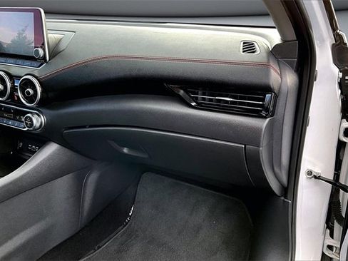 Certified 2024 Nissan Sentra SR image 25