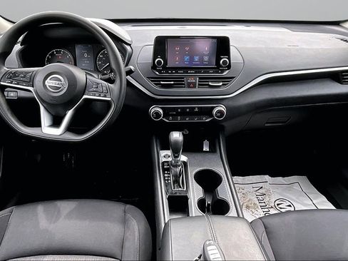 Used 2022 Nissan Altima 2.5 S FWD image 14