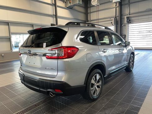 Used 2024 Subaru Ascent Premium w/ Convenience Package image 18