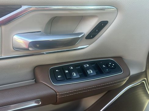 Used 2020 RAM 1500 Laramie image 13