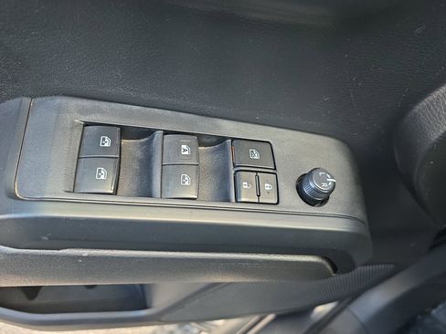 Used 2023 Toyota Tacoma SR image 27