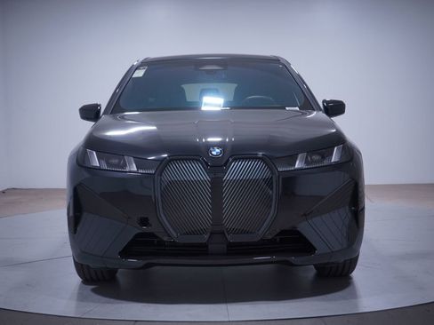 Used 2026 BMW iX xDrive60 w/ Premium Package AWD/4WD image 3