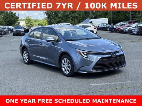 Used 2025 Toyota Corolla LE FWD image 1