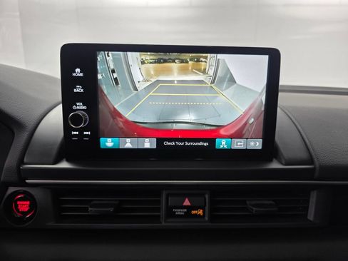 Used 2025 Honda Pilot Touring image 24