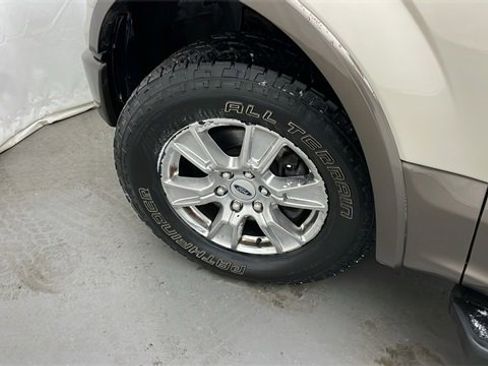 Used 2017 Ford F150 Lariat w/ Equipment Group 502A Luxury image 39