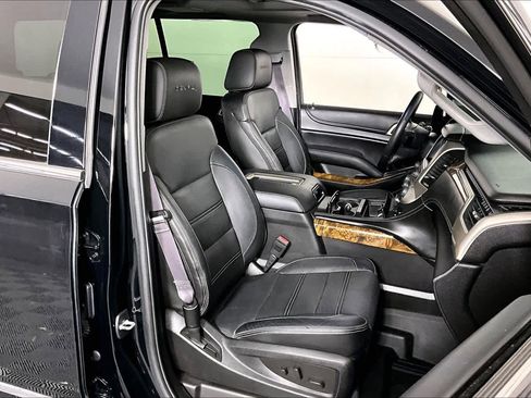 Used 2015 GMC Yukon Denali w/ Premium Package image 8
