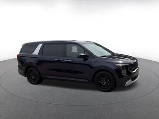 Used 2026 Kia Carnival FWD video 2