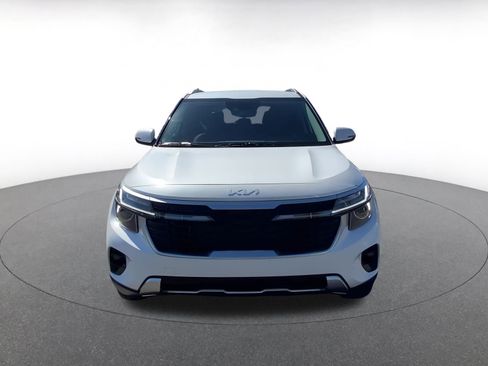 Used 2025 Kia Seltos S image 4