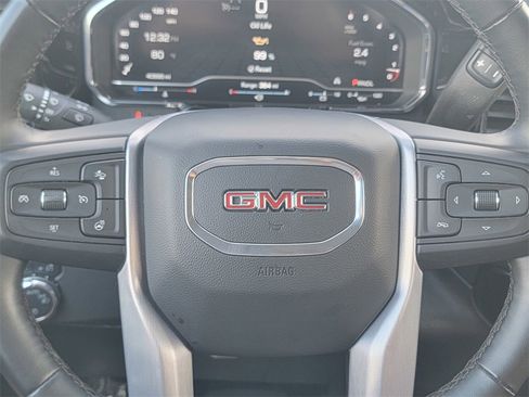 Used 2024 GMC Sierra 1500 SLE image 31