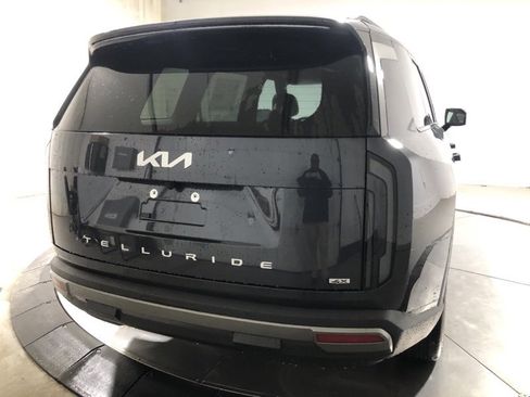 New 2027 Kia Telluride S w/ Towing Package image 7