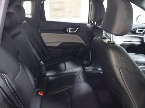 New 2026 Jeep Compass Limited AWD/4WD image 14