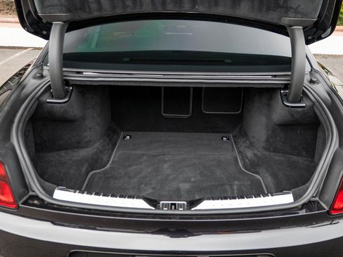 Used 2024 Bentley Flying Spur S V8 image 36