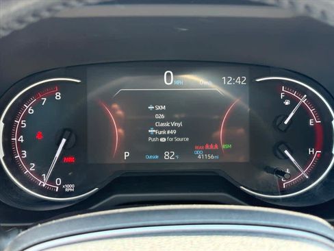 Used 2022 Toyota RAV4 Limited FWD image 12