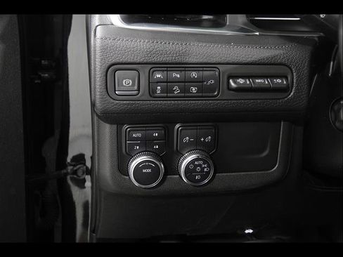 Used 2022 GMC Yukon Denali AWD/4WD image 6