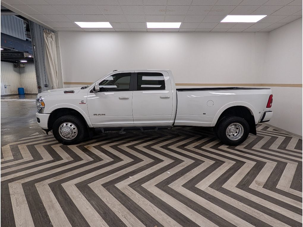 Used 2021 RAM 3500 Laramie AWD/4WD image 3