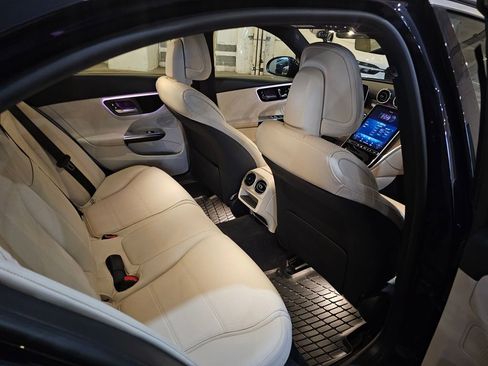 Used 2022 Mercedes-Benz C 300 4MATIC Sedan image 8