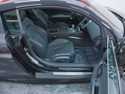 Used 2011 Audi R8 V10 image 84