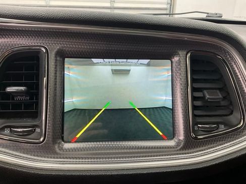 Used 2018 Dodge Challenger SRT Hellcat RWD image 3