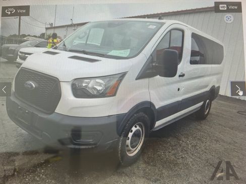 Used 2021 Ford Transit 150 XL RWD image 15