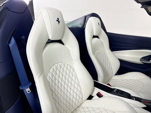 Certified 2022 Ferrari F8 Tributo image 22