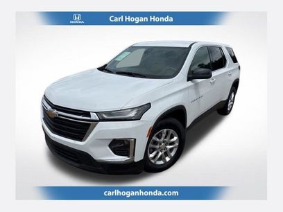 Used 2022 Chevrolet Traverse LS