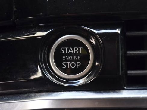 Used 2023 Nissan Pathfinder SV FWD image 19