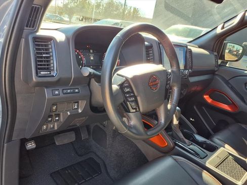 Used 2023 Nissan Frontier PRO-4X w/ Pro-4X Premium Package image 12