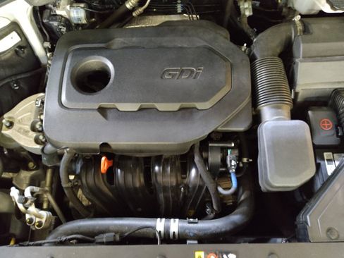 Used 2020 Hyundai Santa Fe SE FWD image 30