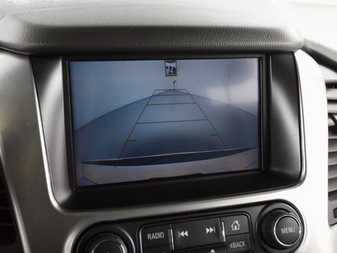 Used 2020 Chevrolet Suburban Premier image 19